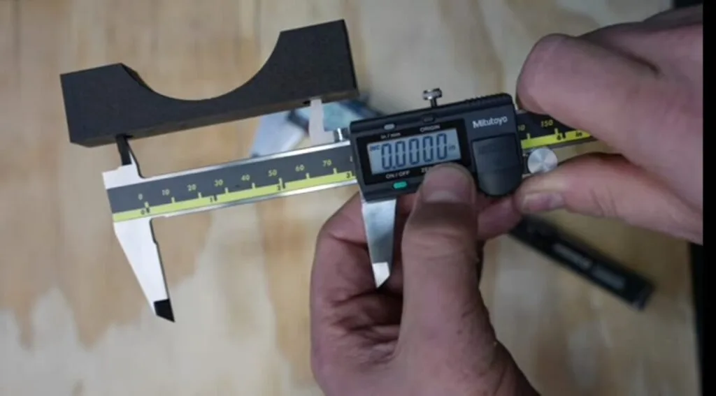 Hermaphrodite Caliper