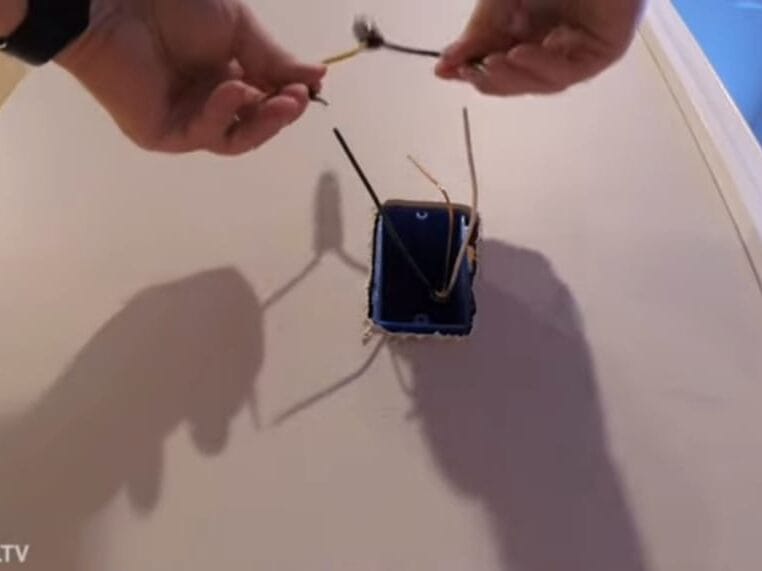 Mounting the Outlet